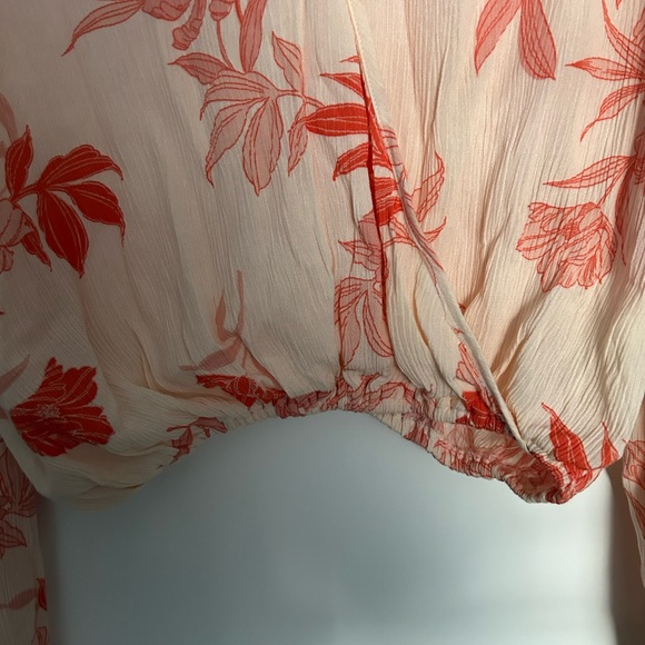 Guess Red and Cream Floral Blouse - Picture 3 of 7